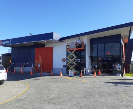Hirepool, Plunket Ave Hirepool, Plunket Ave